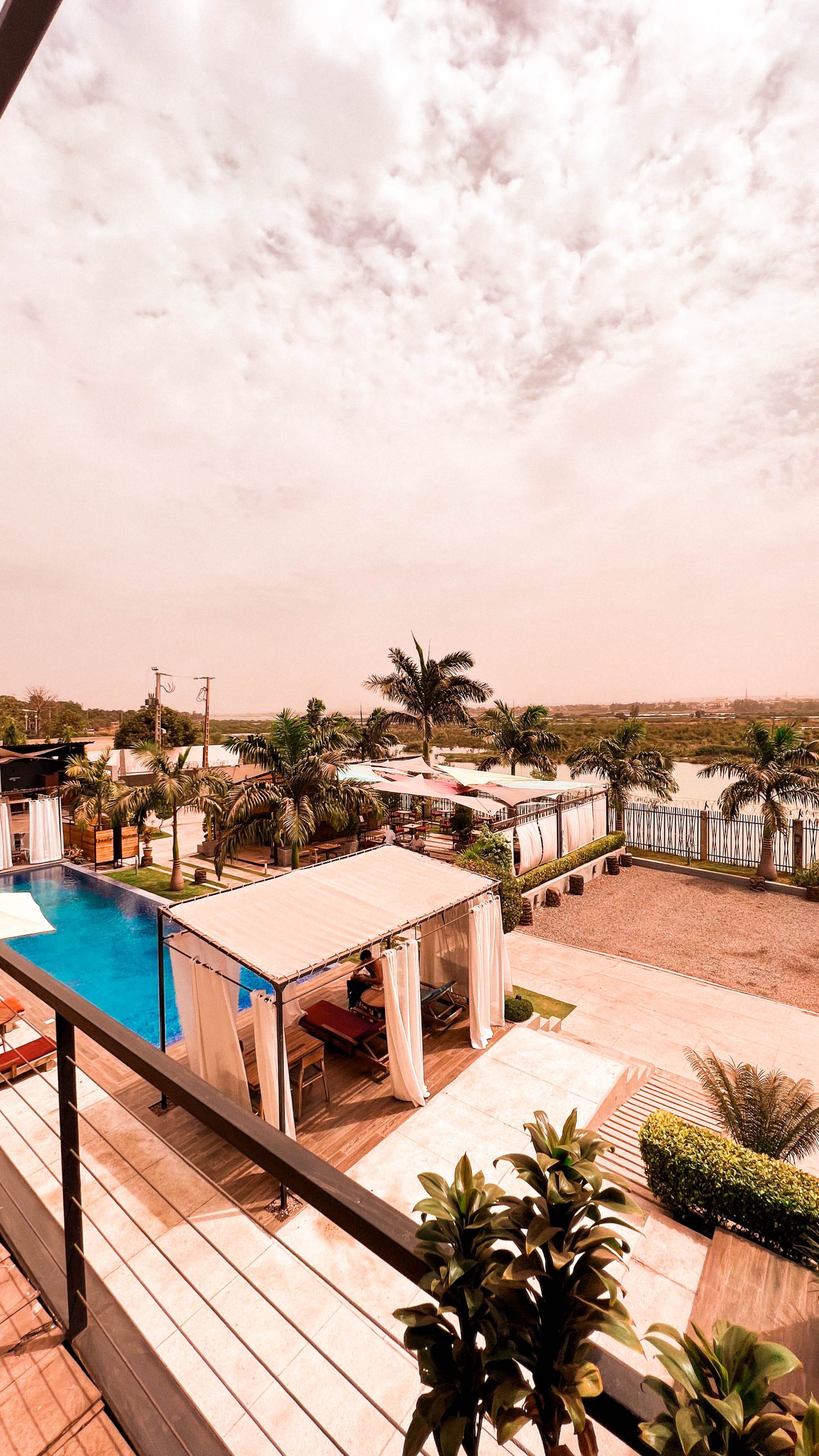 Au bord de l'eau, Hôtel à Bamako avec piscine et restaurant. Que faire à Bamako?