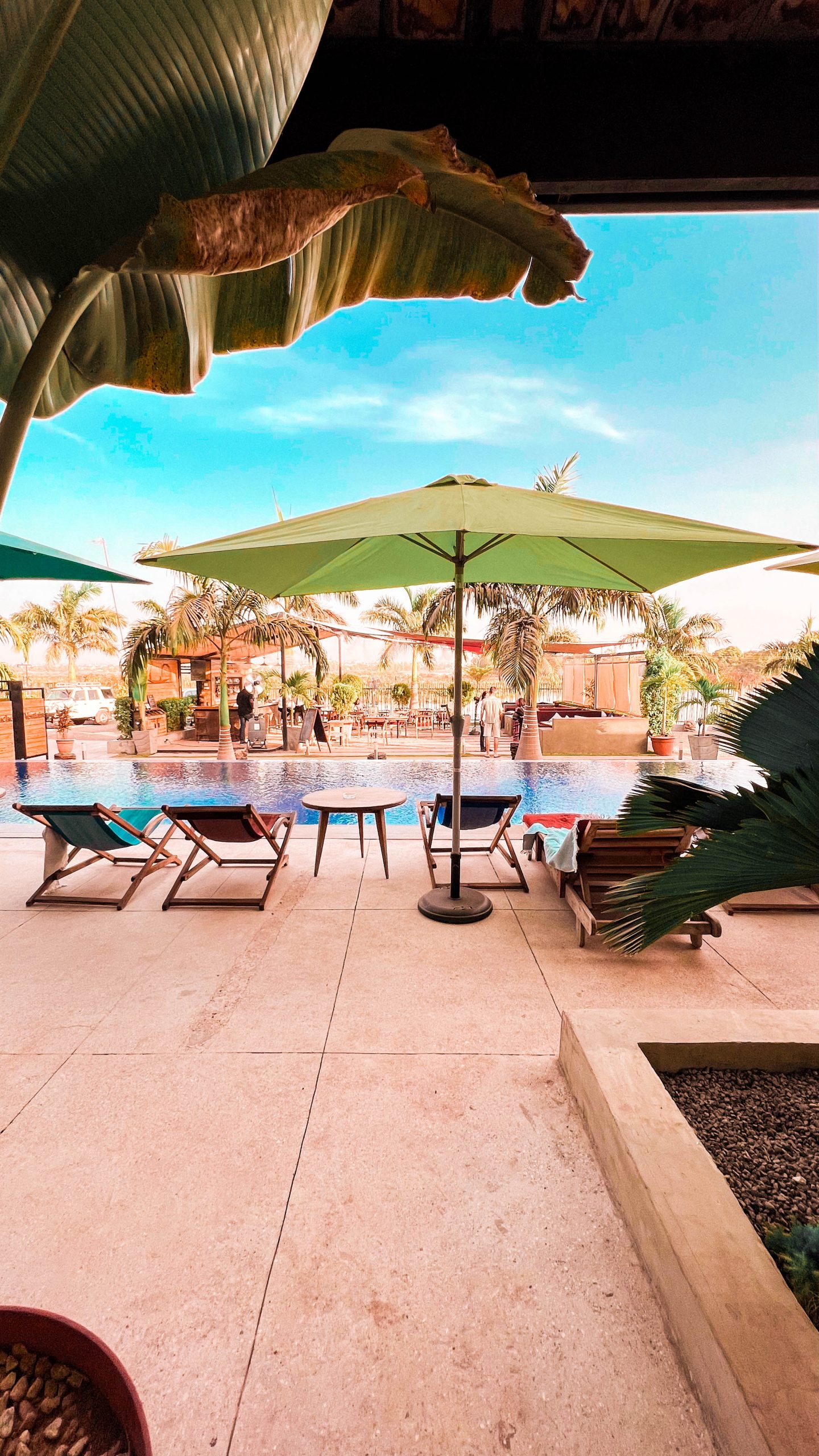 Visiter Bamako : Au bord de l'eau, Hôtel à Bamako avec piscine et restaurant.