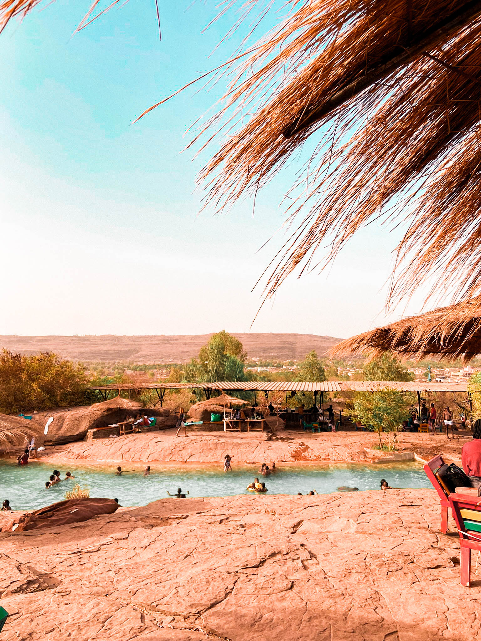 Le campement, piscine, hôtel, manger Bamako. Visiter Bamako, que faire, piscine bamako.